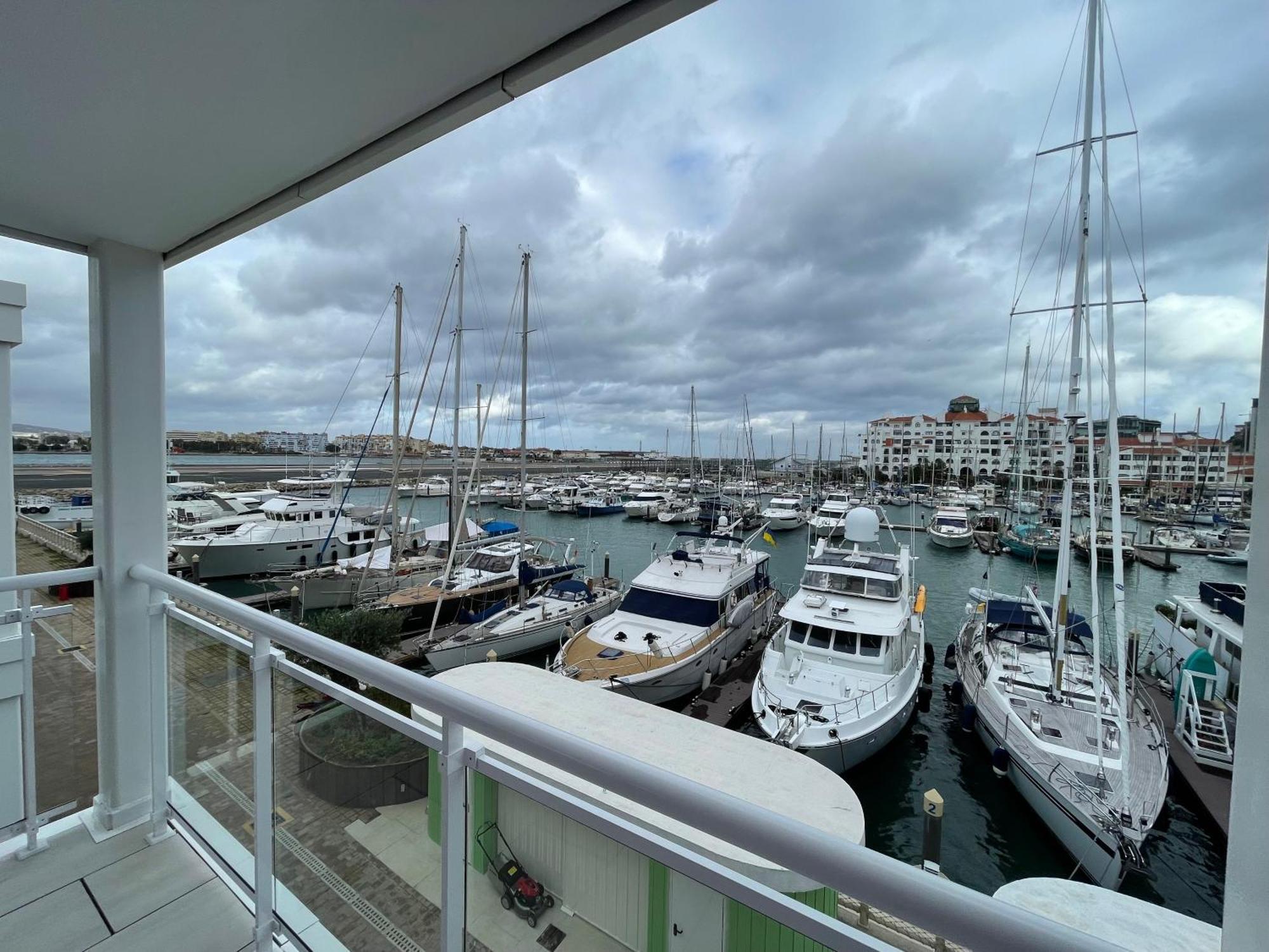 Deluxe Marina View Seafront Gibraltar Stay Екстер'єр фото